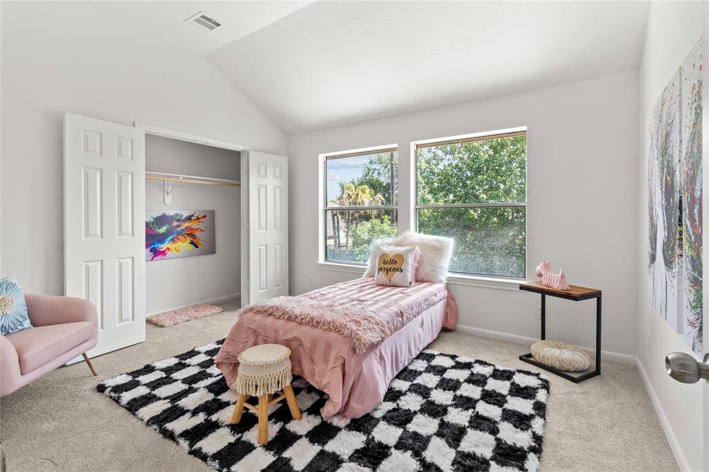 Upstairs bedroom 1