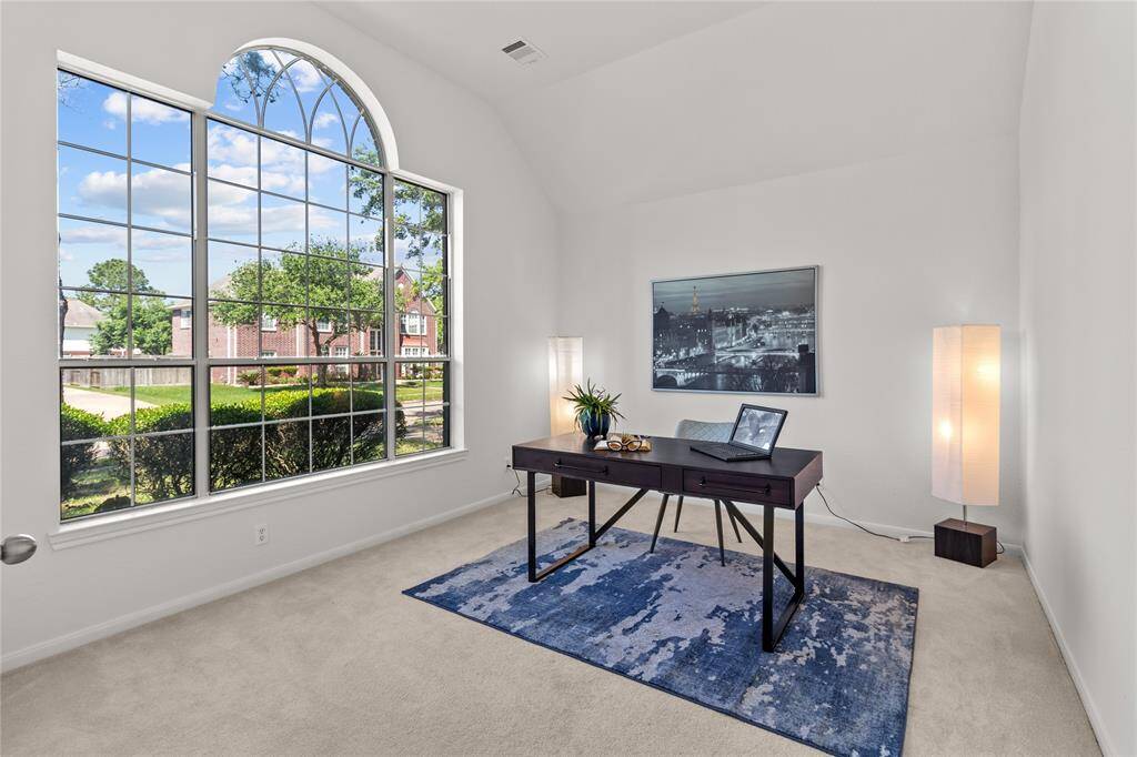 Downstairs front bedroom / office