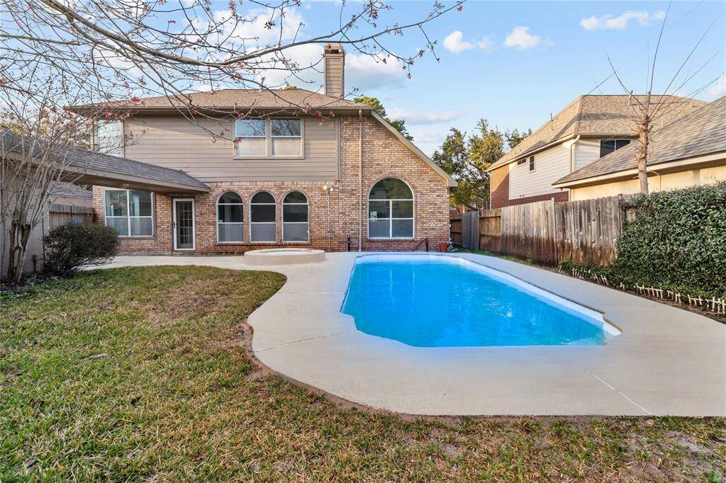 Gorgeous, newly renovated pool and hot tub!