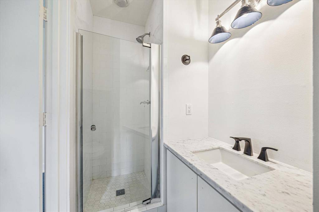 Bath in quarters