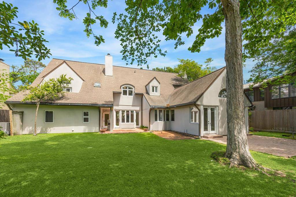 Plenty of room for a pool, pickleball, or a playset