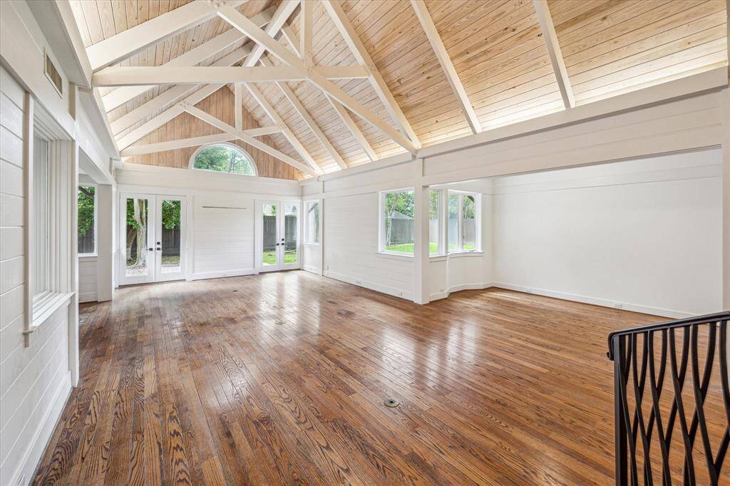 Great room with uplighting