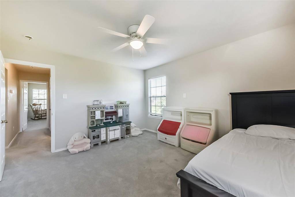 Flexible layout perfect for a child’s room, guest suite, or hobby space—plus room for toy storage, a reading nook, or whatever your heart desires!