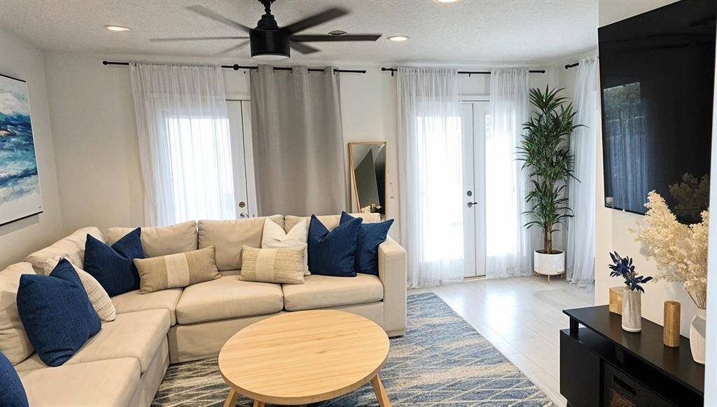 AI-Staged Familyroom