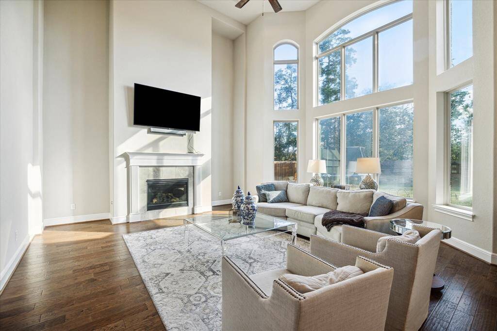 Gas fireplace