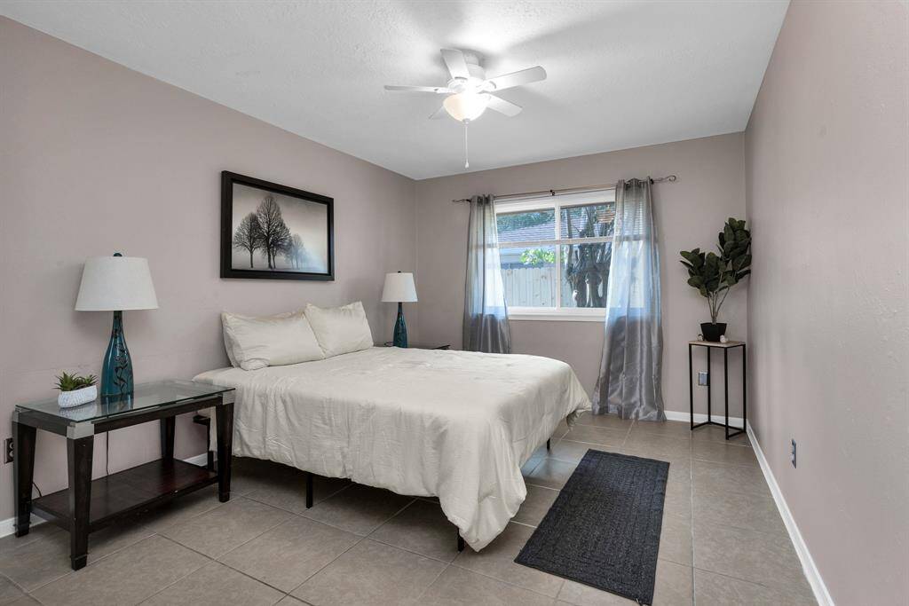 Apt A bedroom #2