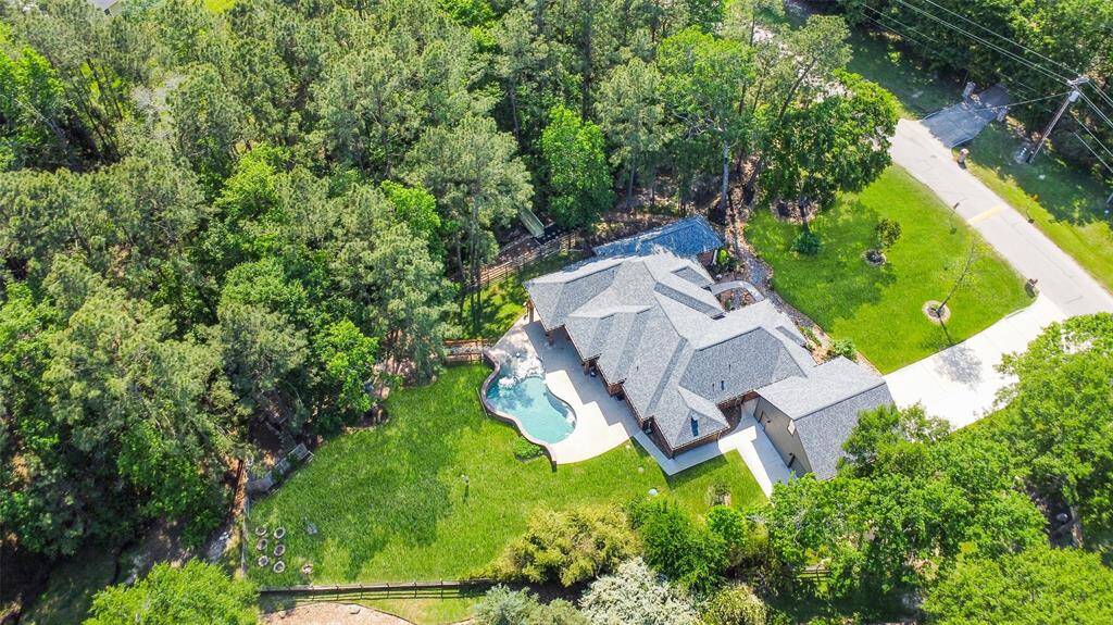 This is a beautiful, tree-lined property