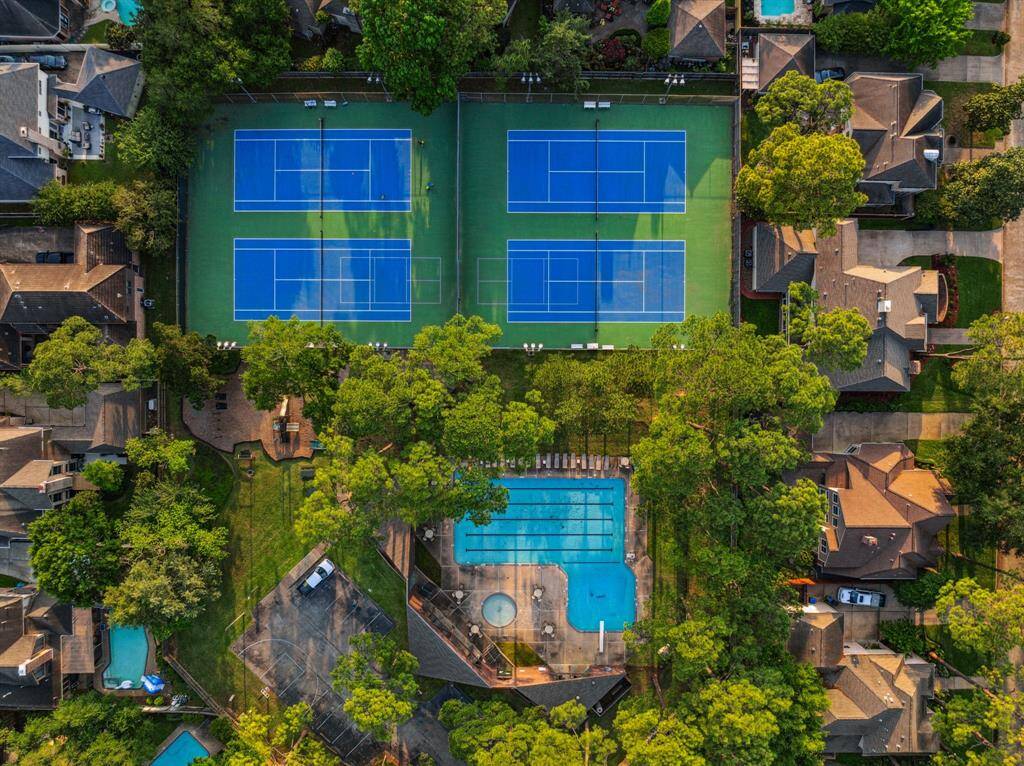 This property is located steps away from the community pool