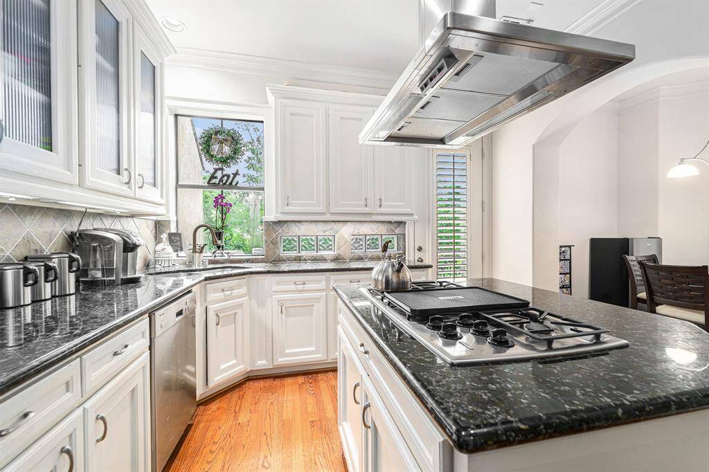 Kitchen - 2nd level