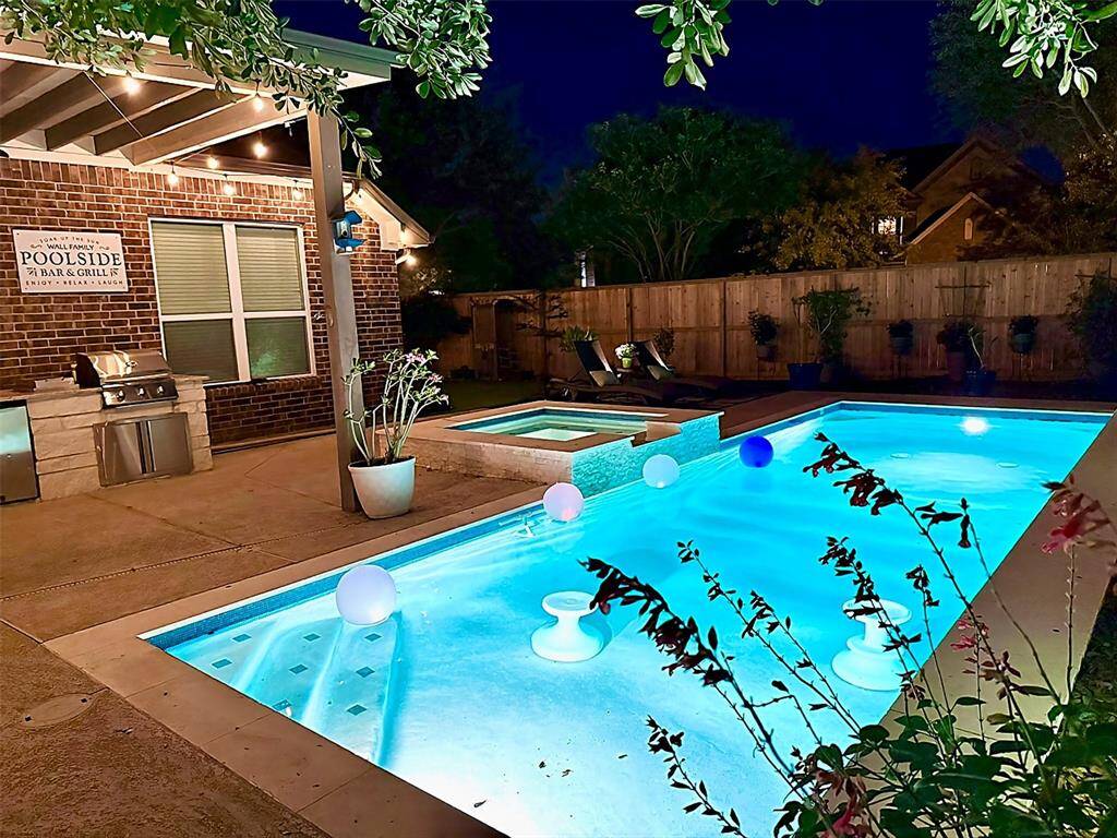 Sparkling pool and hot tub.