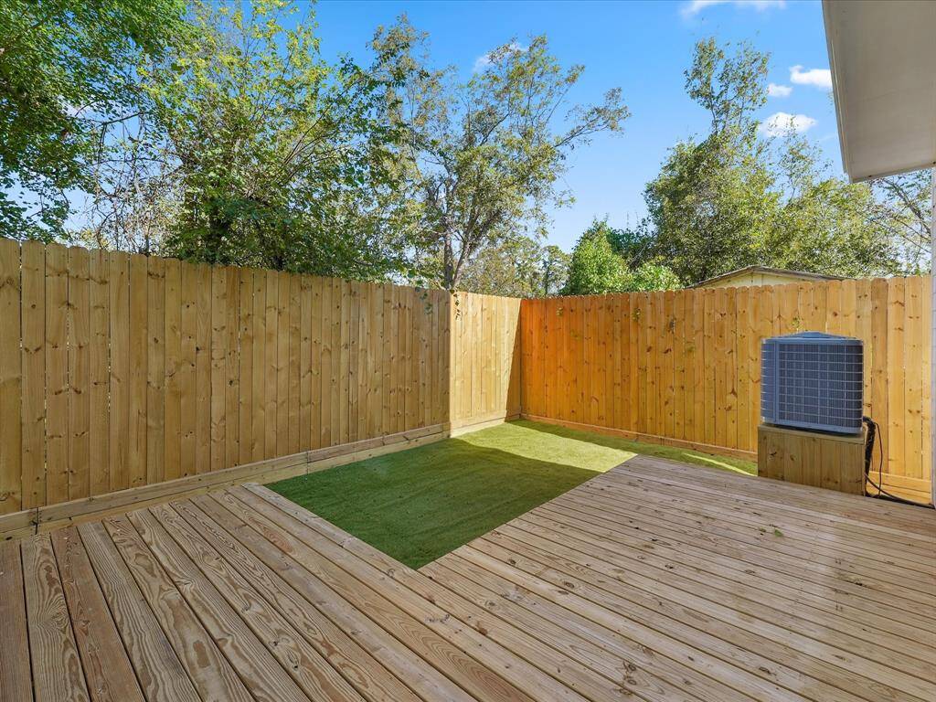 Pet Friendly Turf Backyard