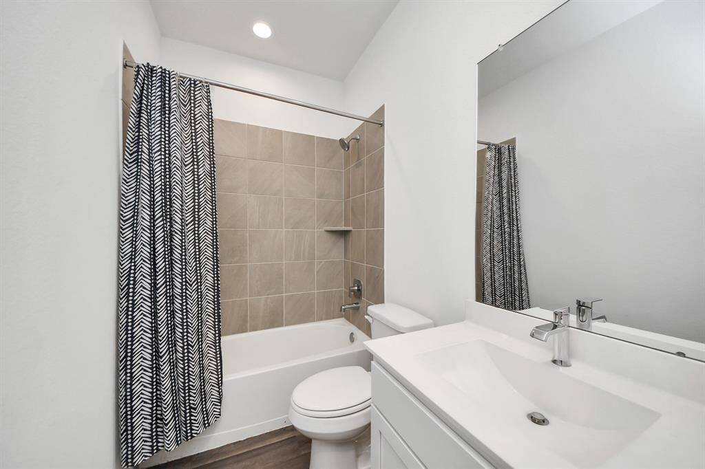Secondary Bath on First Floor