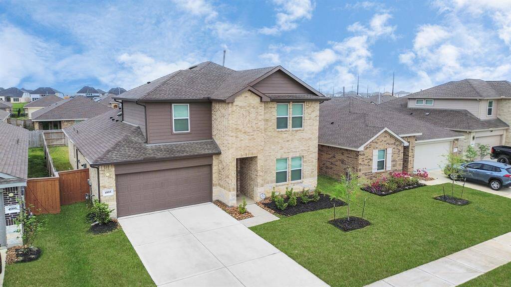 Stunning two-story home in Sunterra, offering modern design and spacious living. Perfect for your next chapter!