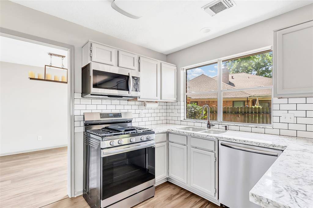 Beautiful Stainless Steel appliances