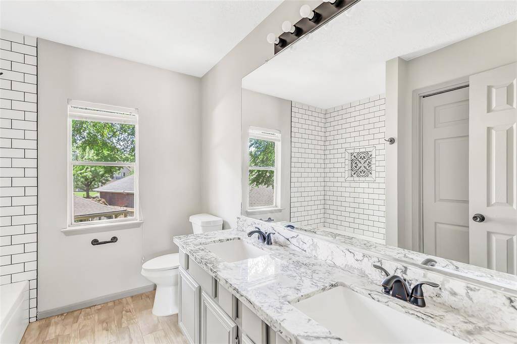 Double vanities in the second bath