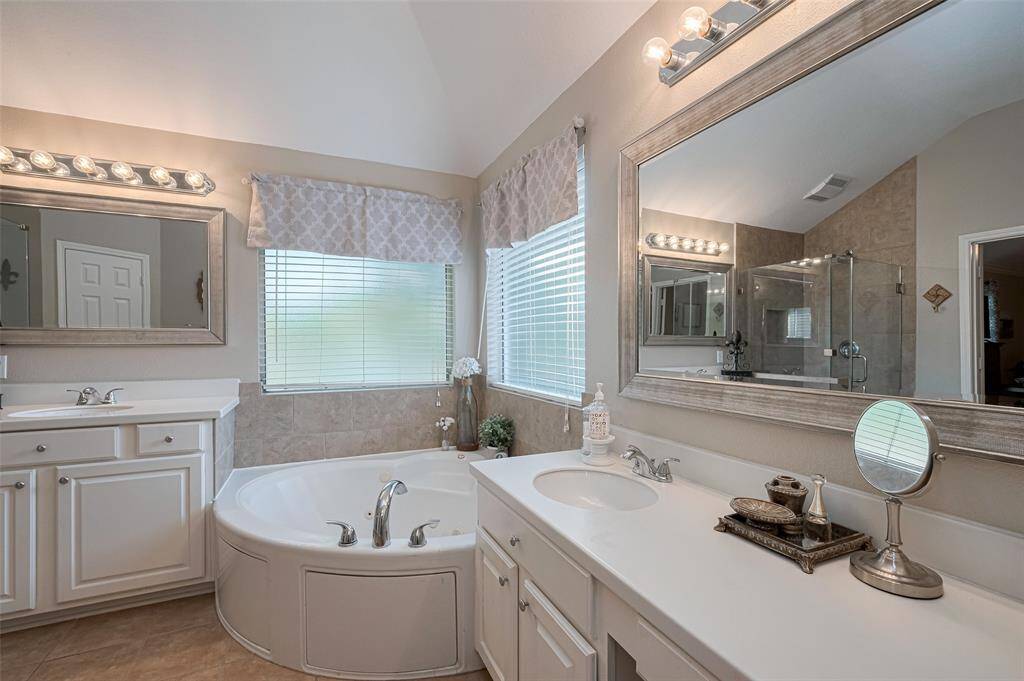 Rainglass windows provide privacy but still allow in plenty of natural light!