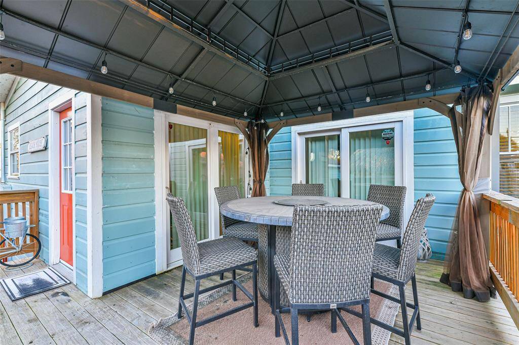 A gazebo and patio set adorn the back patio.