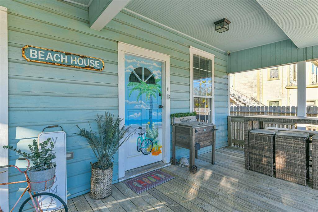 Entrance door and cooler for maintaining chilled drinks.