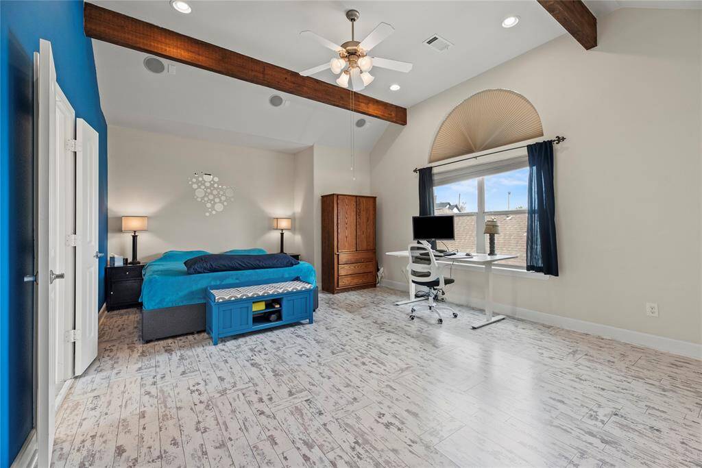 How perfect is this primary suite? Spacious and filled with natural light, this serene retreat offers the ultimate escape, promising comfort, tranquility, and pure relaxation.