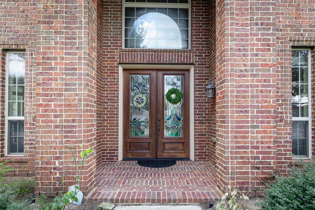 Royal DOUBLE DOOR entry .Recently painted doors.