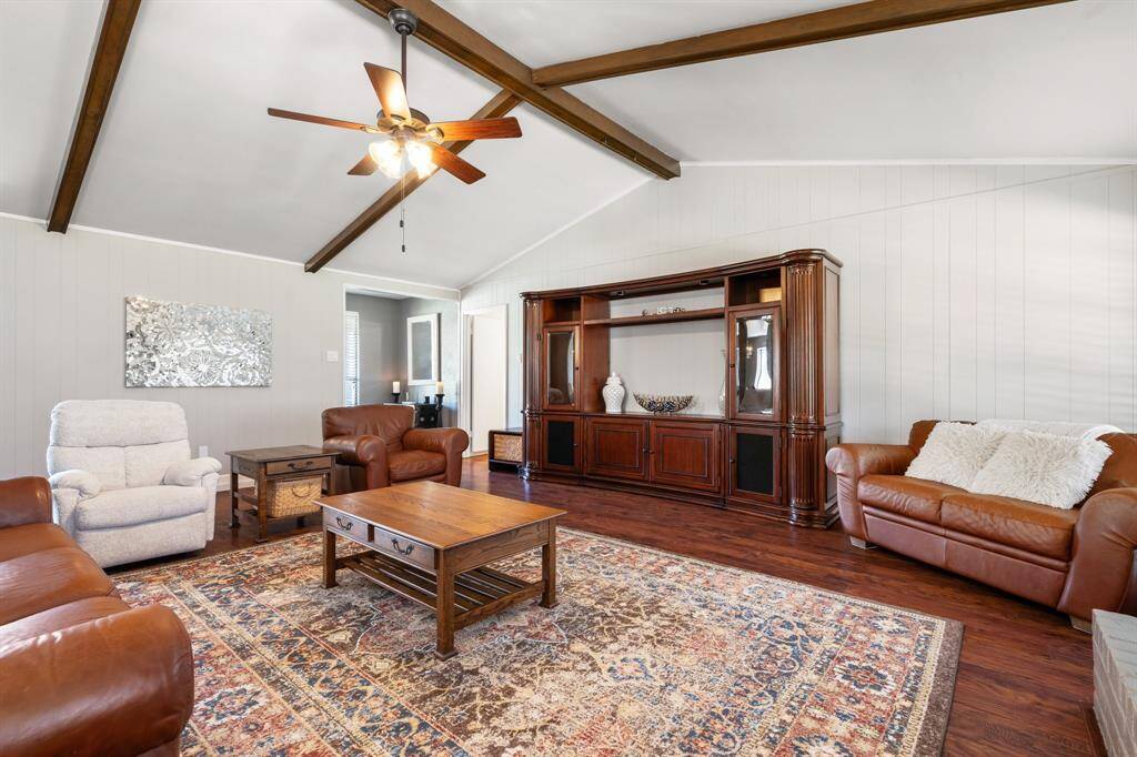 Plenty of room to relax and enjoy time with the family.