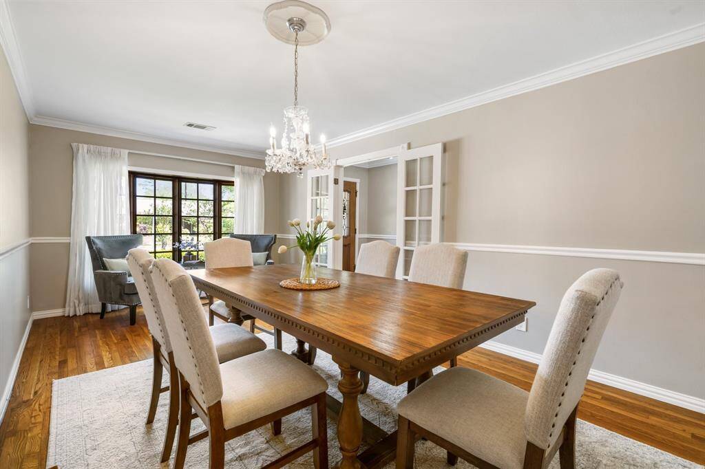 This is wonderful room for entertaining family and friends.