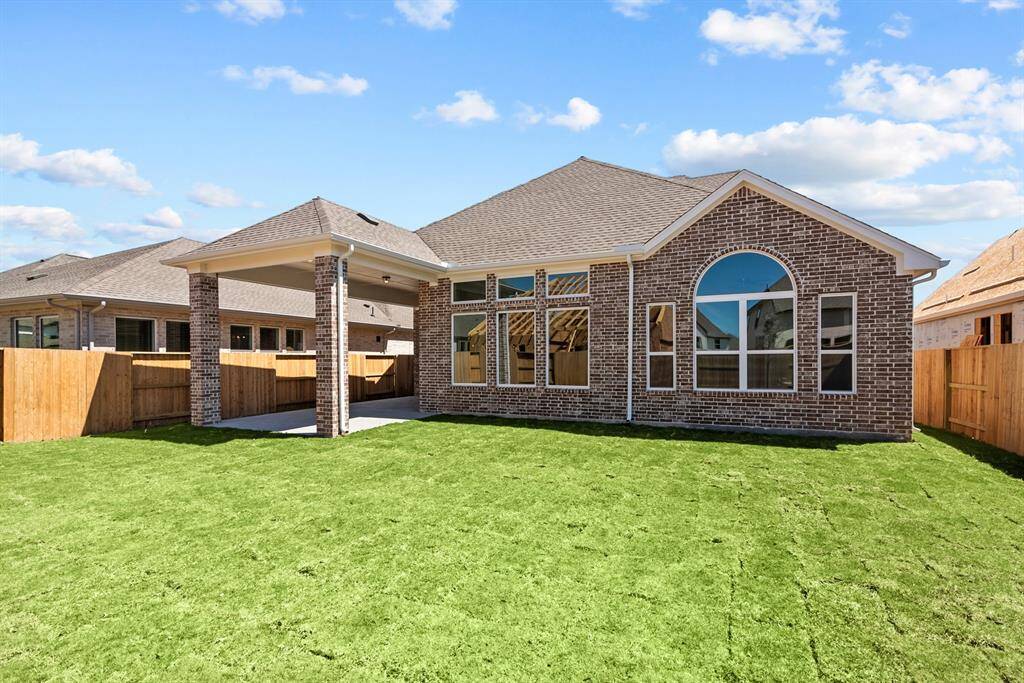 Welcome to The Laport by David Weekley Homes. Move-In-Ready Now!