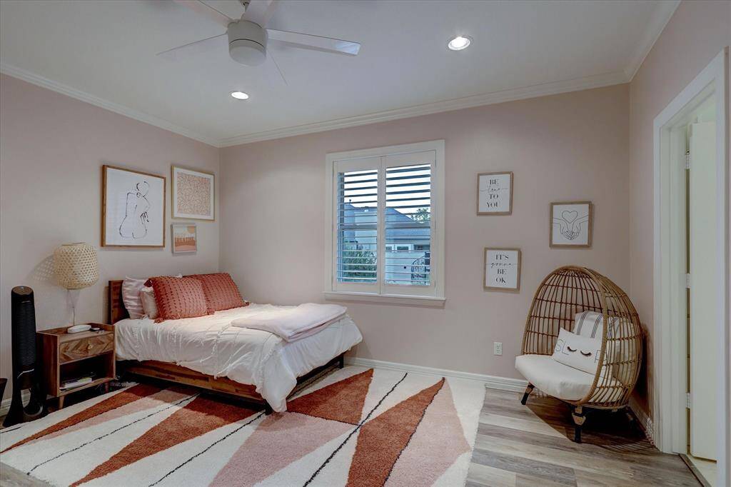 Upstairs guest bedroom #2 with full bathroom attached.