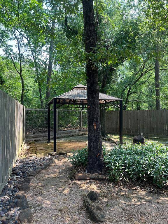 This is your beatiful back yard-no back neighbors.