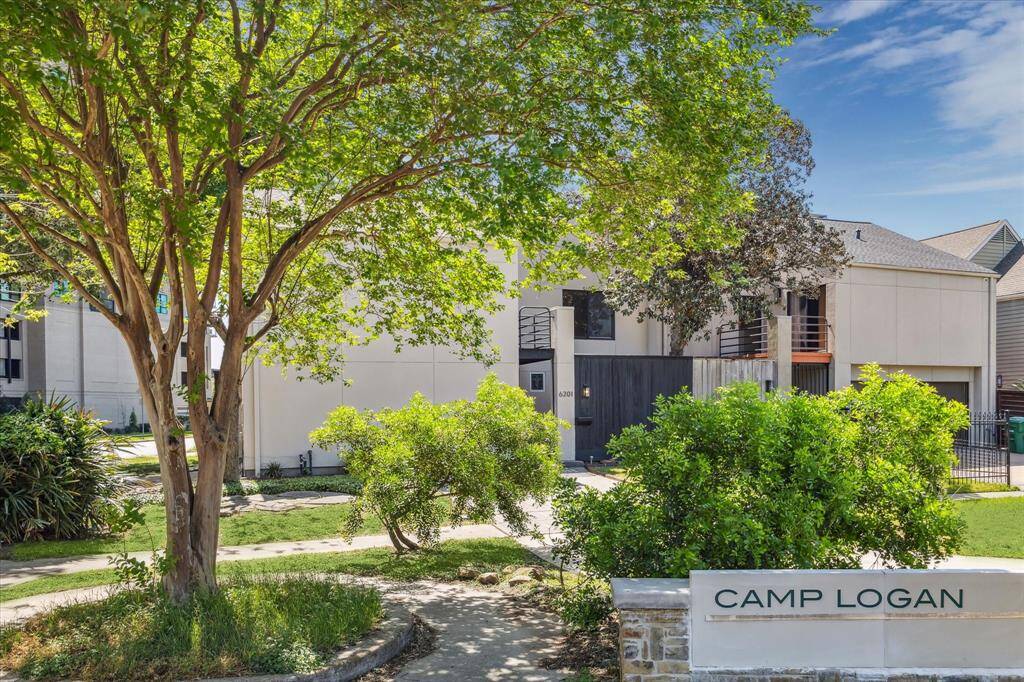 Located in Houston’s quaint Camp Logan neighborhood, this stunning home offers unbeatable access to the city’s top attractions. Enjoy being just steps from Memorial Park and Washington Ave/Memorial restaurants, with downtown Houston, the Theater District and Galleria all just minutes away. With quick access to I-10 and Loop 610, this prime location blends residential charm with urban convenience.