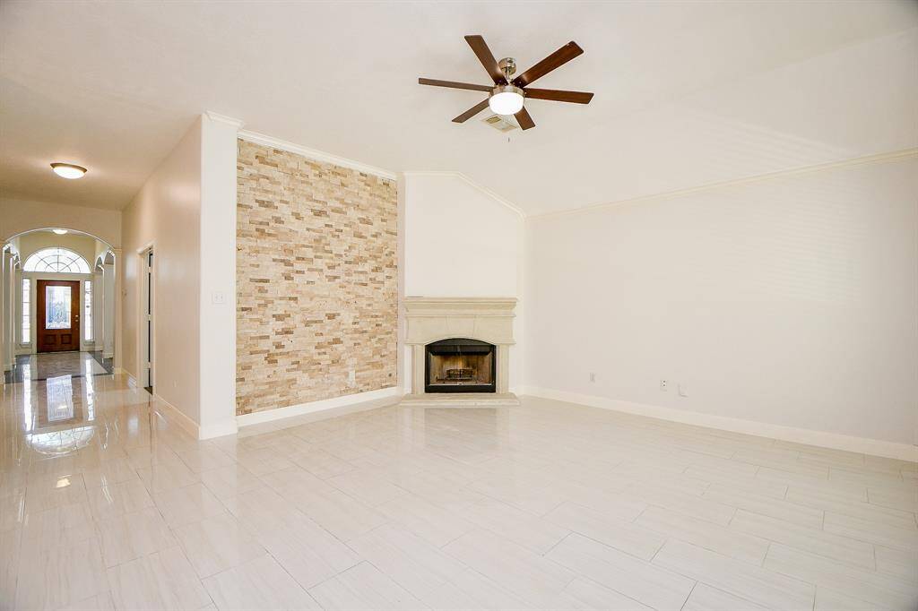 Another view of the blank canvas ready for your personal touch
