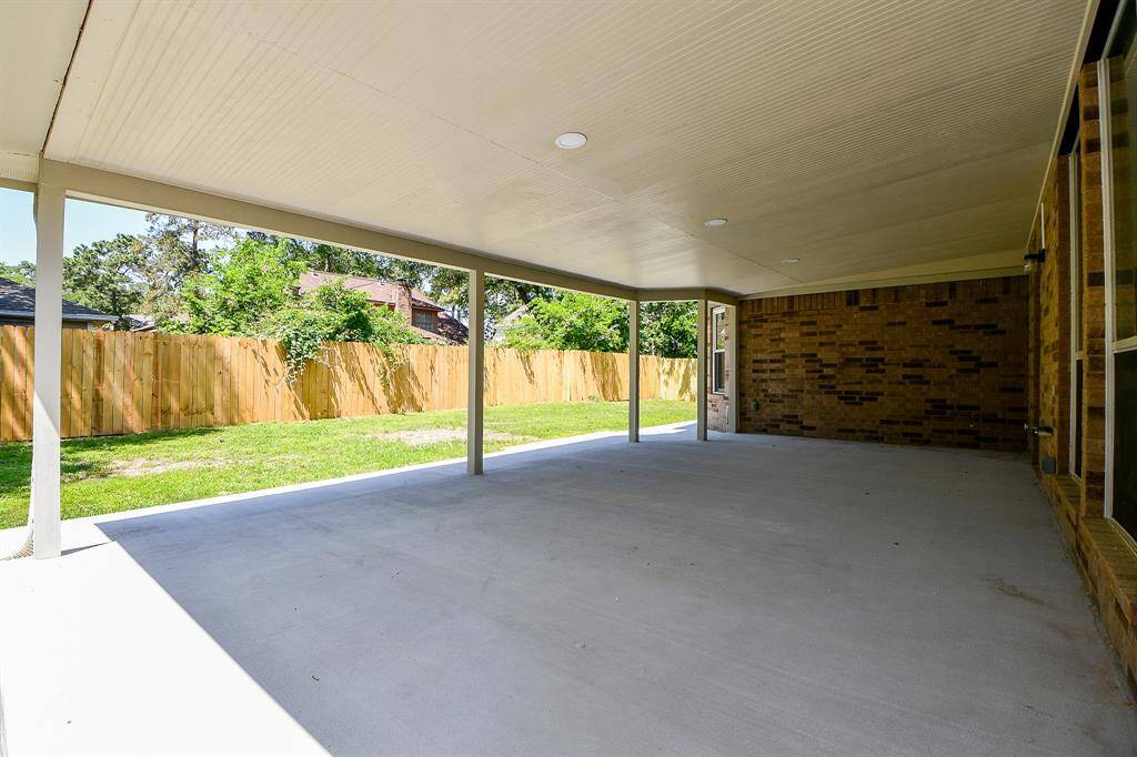 Brand new slab with covered patio with recessed lighting to enjoy dinner al fresco