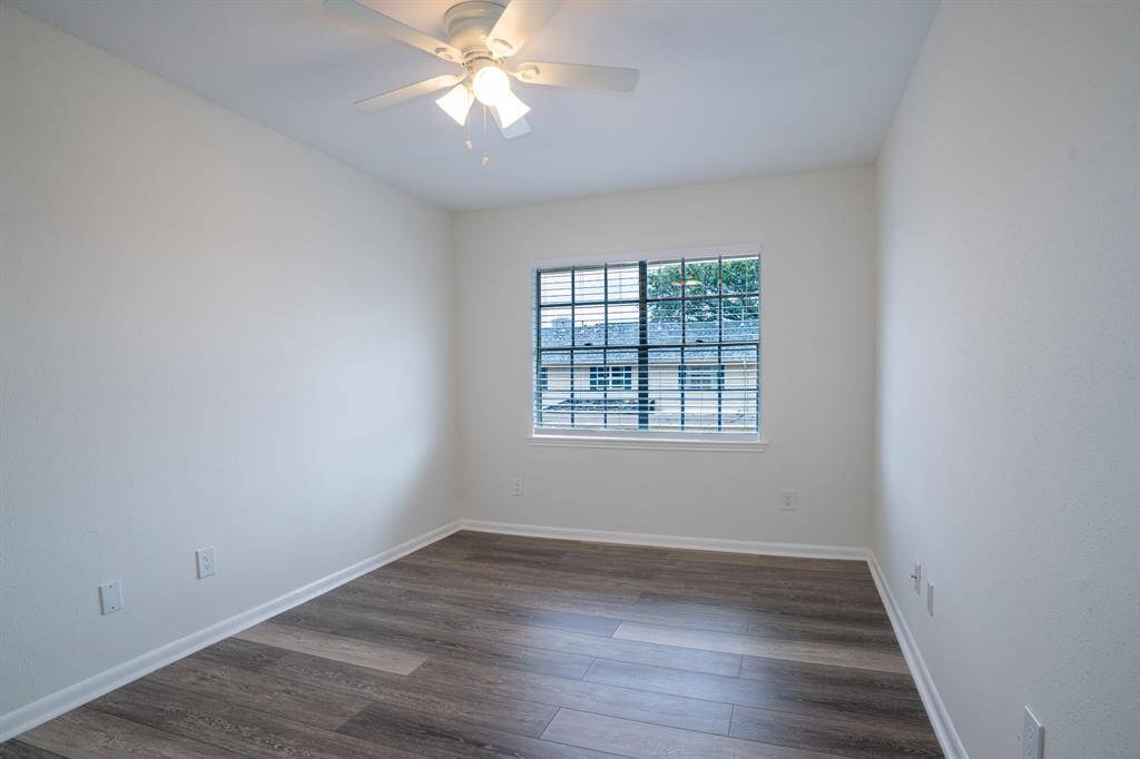 Second bedroom