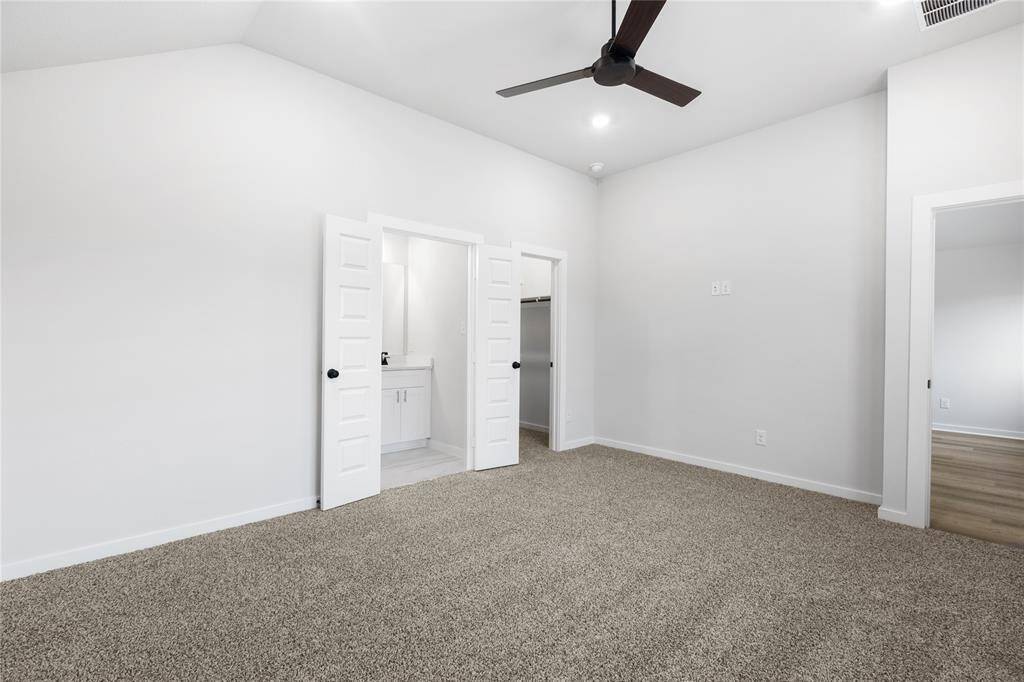bedroom 2 with a bathroom