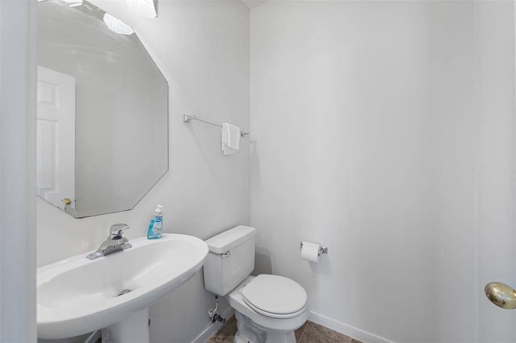 1/2 bath