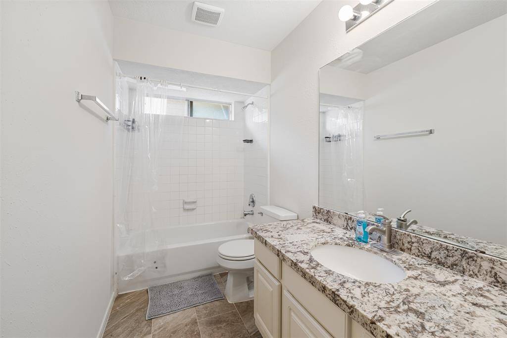 2nd Bathroom