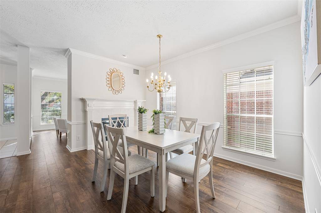 Formal dining