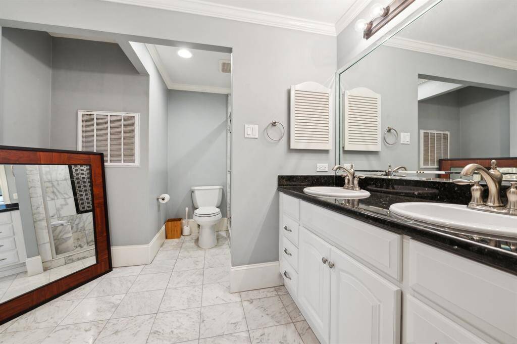 Primary bath