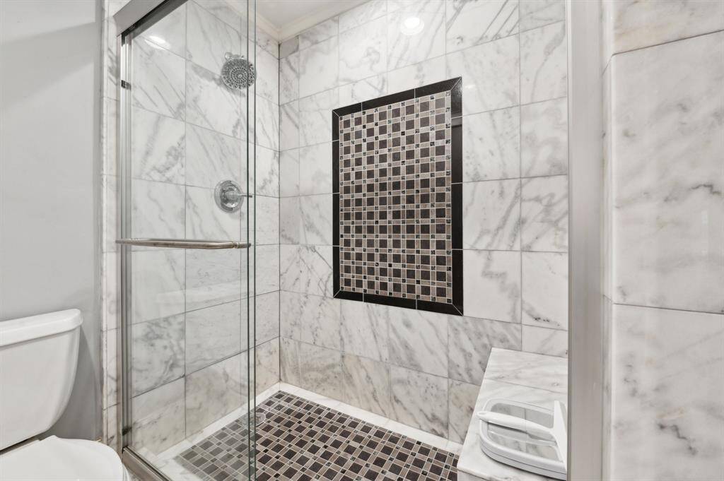 Primary shower