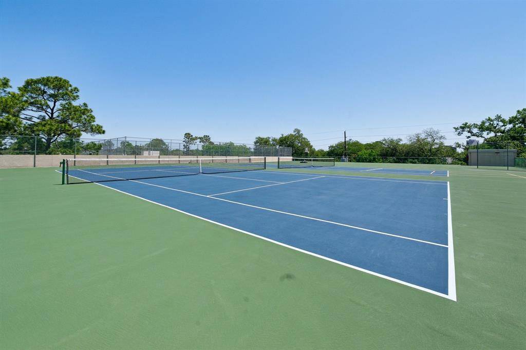 Private Tennis & Pickleball courts