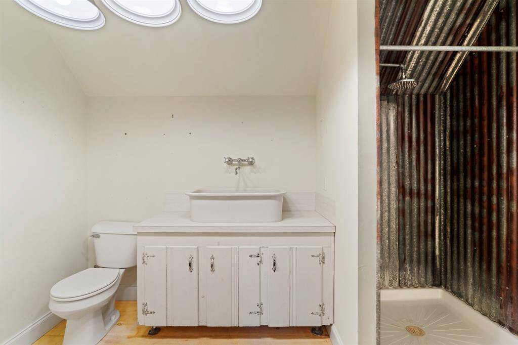 Upstairs Bathroom