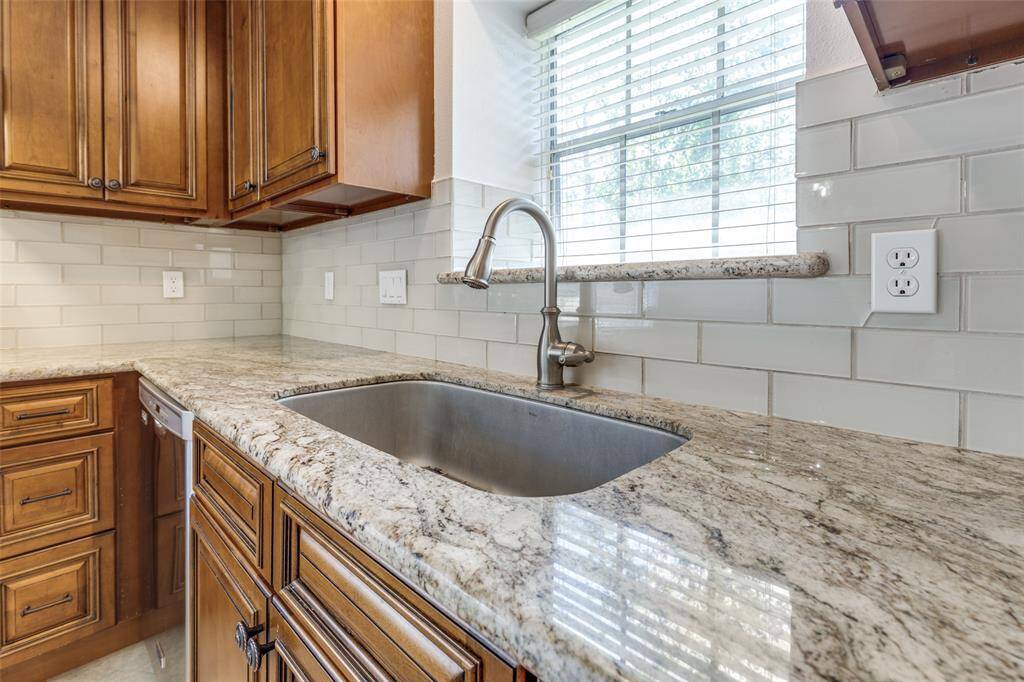 Large Basin Sink
