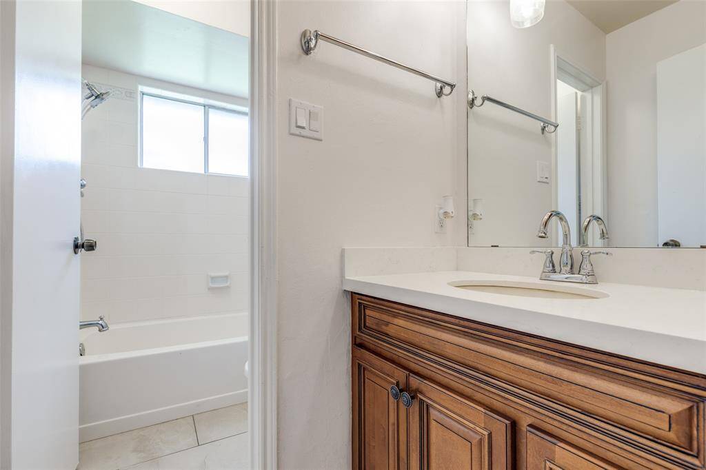 Secondary Bath