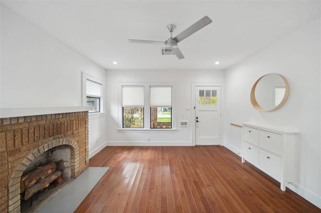From this view point you can see the added built-ins. A perfect spot to store all of your shoes.