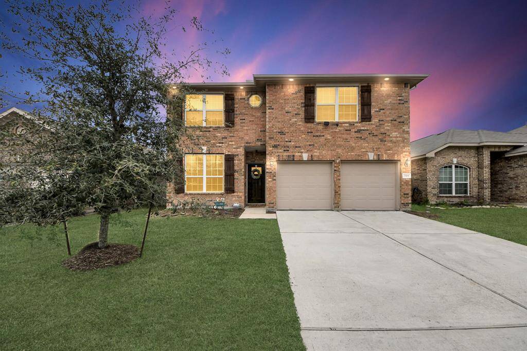 Welcome to 7519 Welsh Stone Ln!