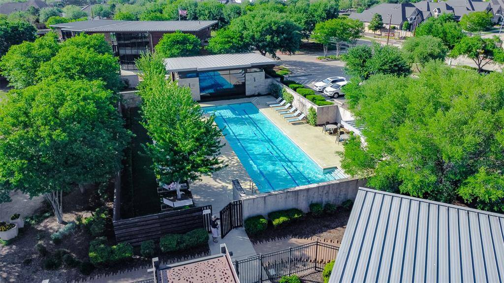 Swim laps year-round in the heated lap pool or simply unwind poolside in this beautifully designed, resort-style oasis.