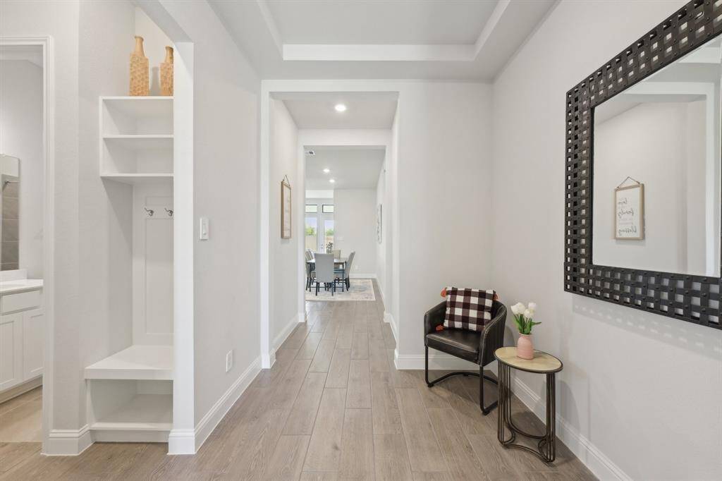 Entry way also has a nice built in area for shoes and back packs.
