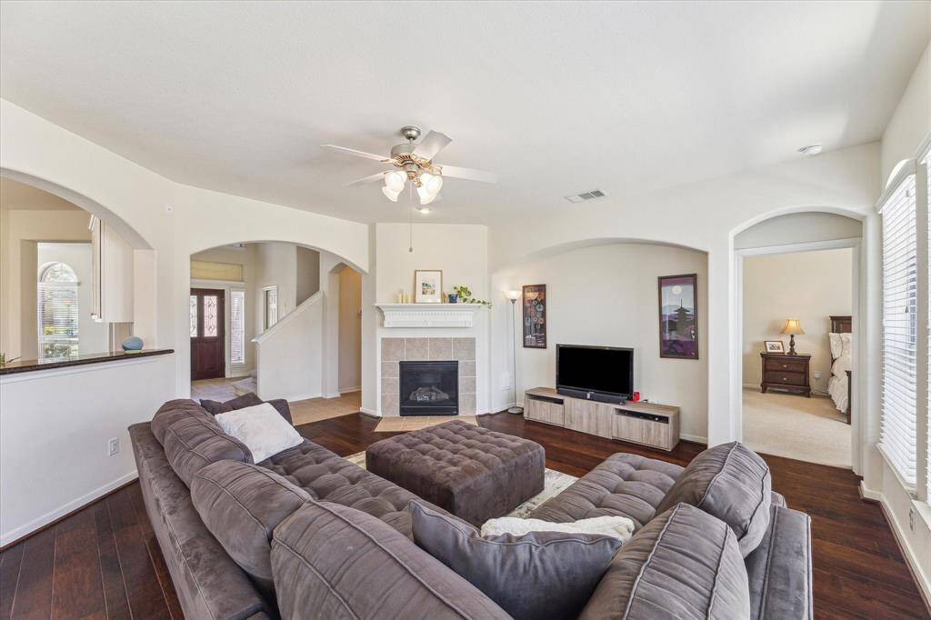 Another view of family room looking from the breakfast area.