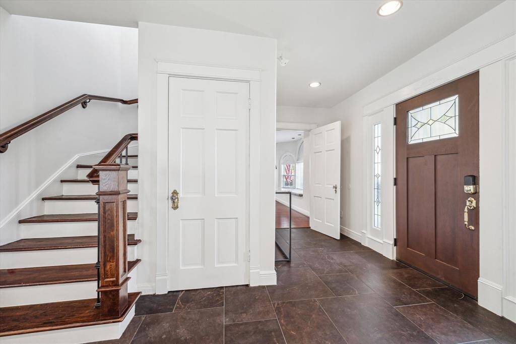 Nice entry