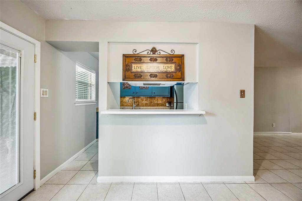 Breakfast bar counter looking into the kitchen